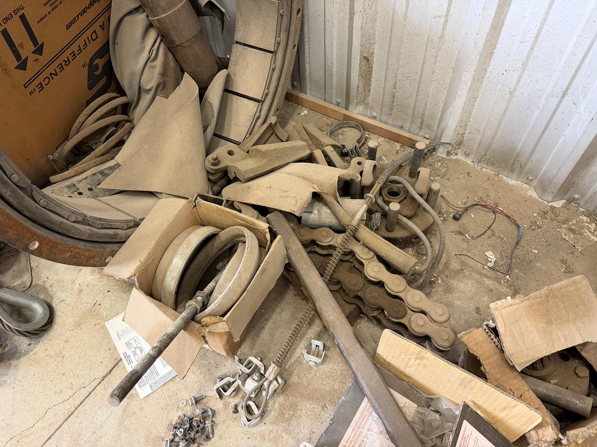 Used Wall W/ Eaton Air clutches & misc. Rig Parts