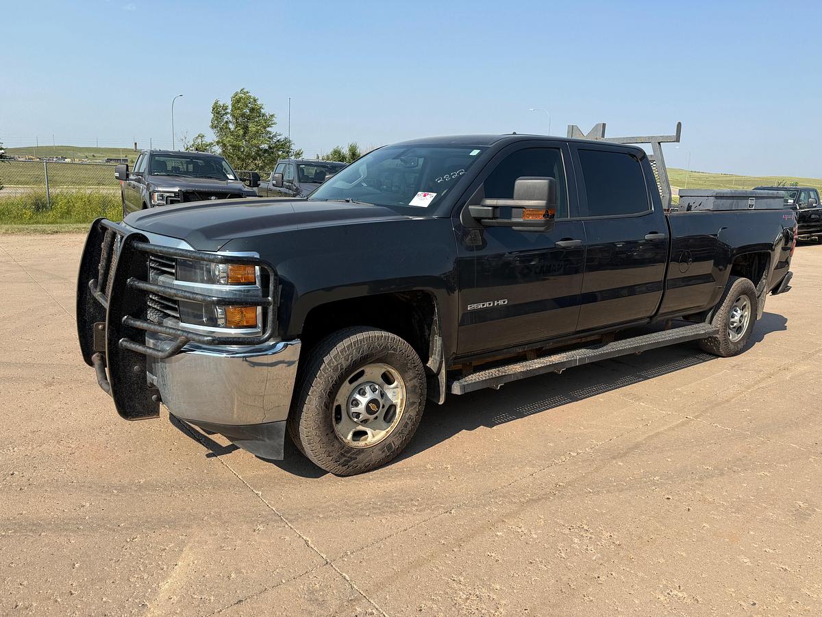 Used 2018 CHEVROLET SILVERADO 2500HD 4X4 CREW CAB PICKUP TRUCK