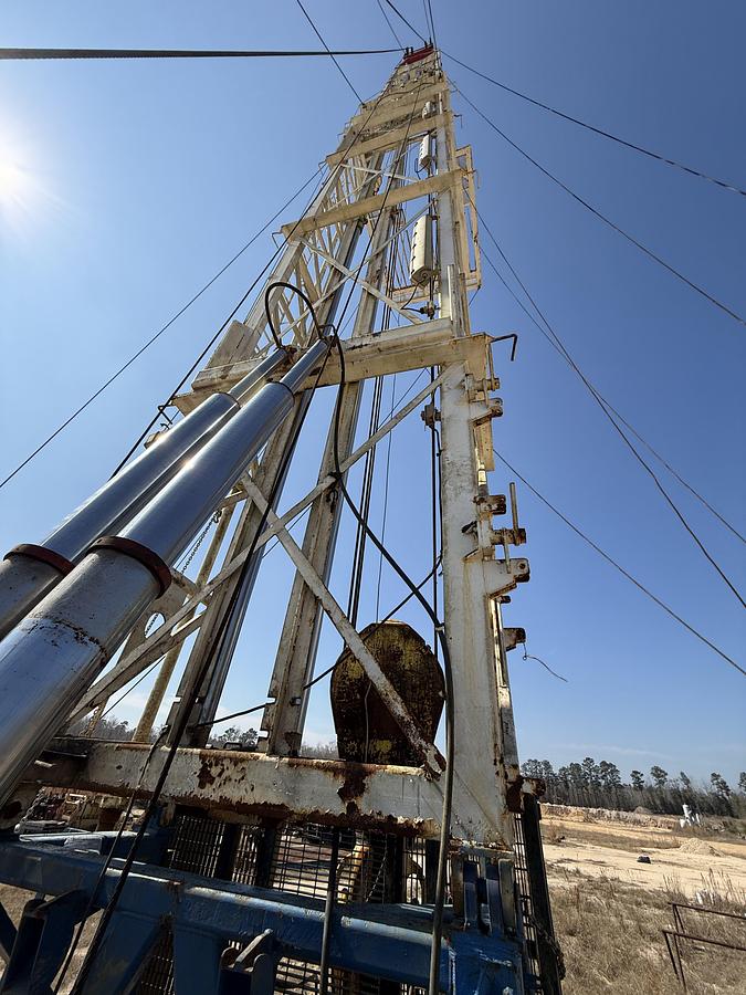 Used 2012 CAMERON C-500 SD 112'-300K LBS 5-AXLE WELL SERVICE RIG