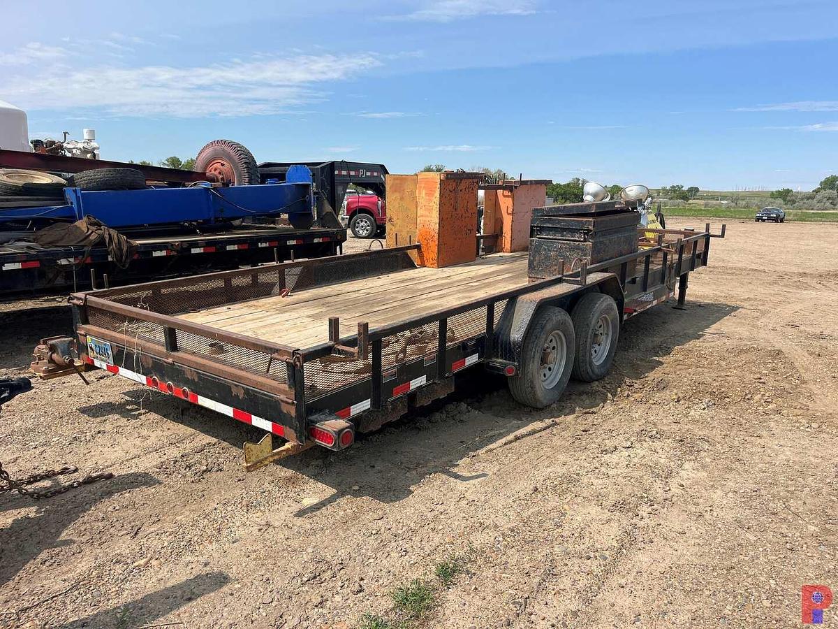 Used 2015 LOAD TRAIL 24’ T/A BUMPER PULL TOOL TRAILER