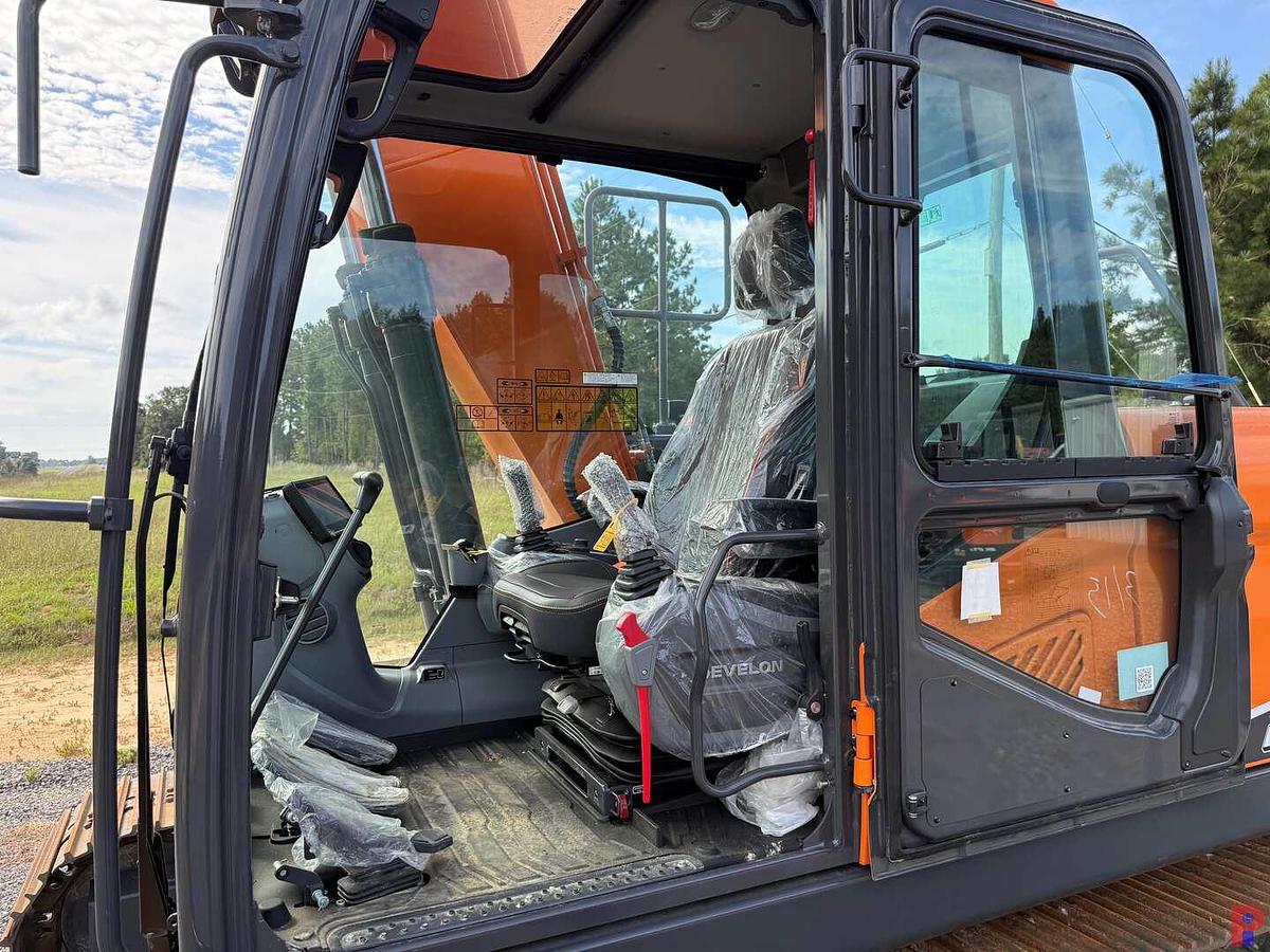 Used (NEW) 2024 DEVELON DX140LC-7K EXCVATOR **3 YEAR 5000 HOUR FULL WARRANTY**