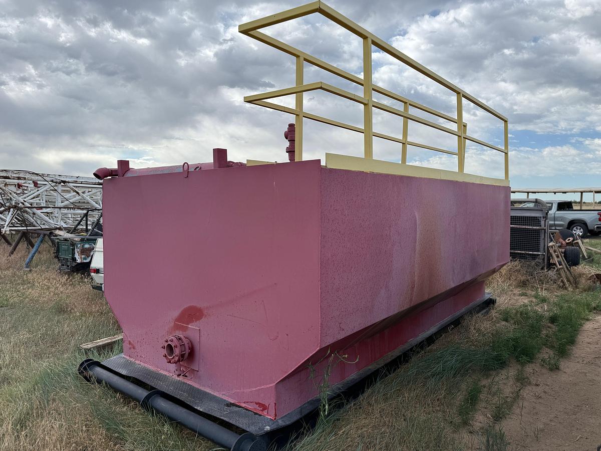Used 17.6’L x 9.6’W x 6’H 2-COMP REVERSE PIT TANK W/ CATWALK, HANDRAILS, & GAS BUSTER