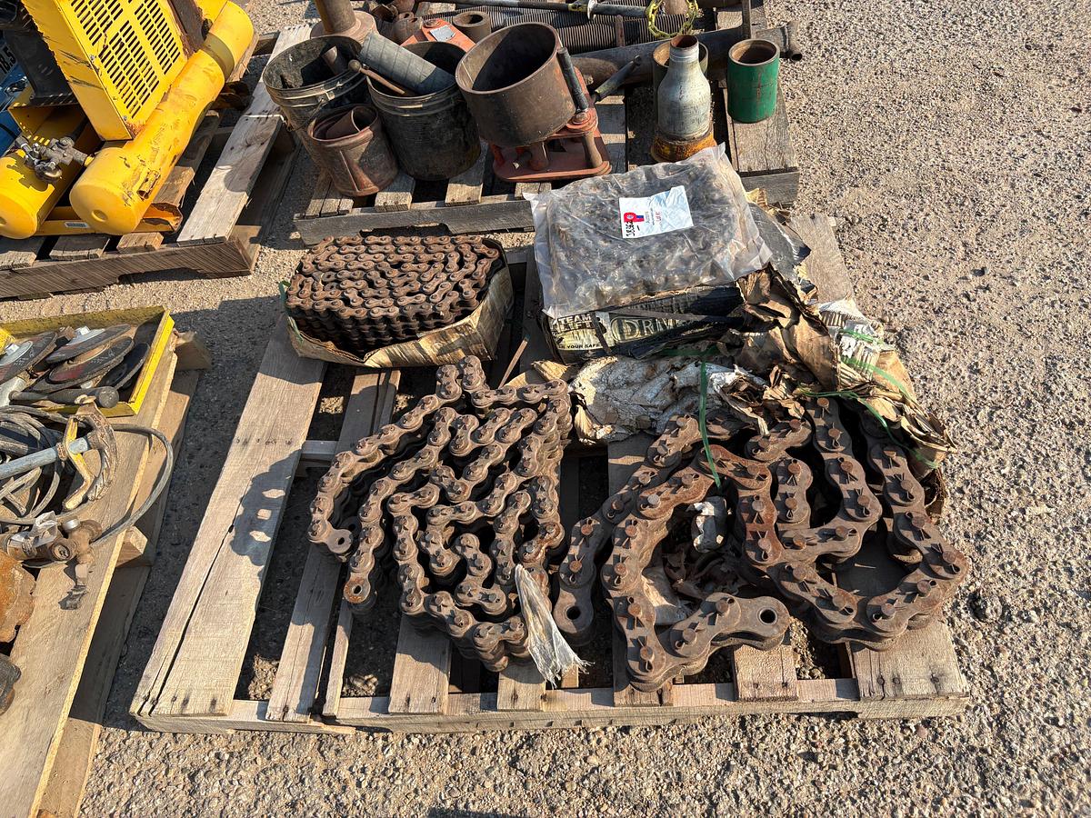 Used Pallet of assorted size roller chains