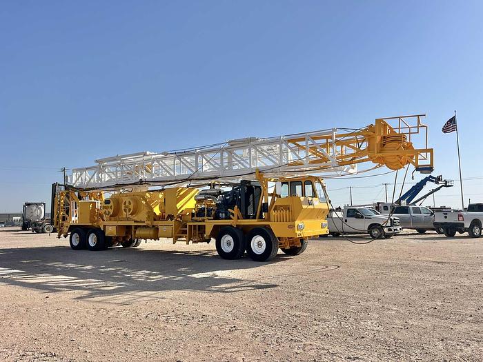 Used 2007  CROWN CE550 DBL DRUM WELL SERVICE RIG