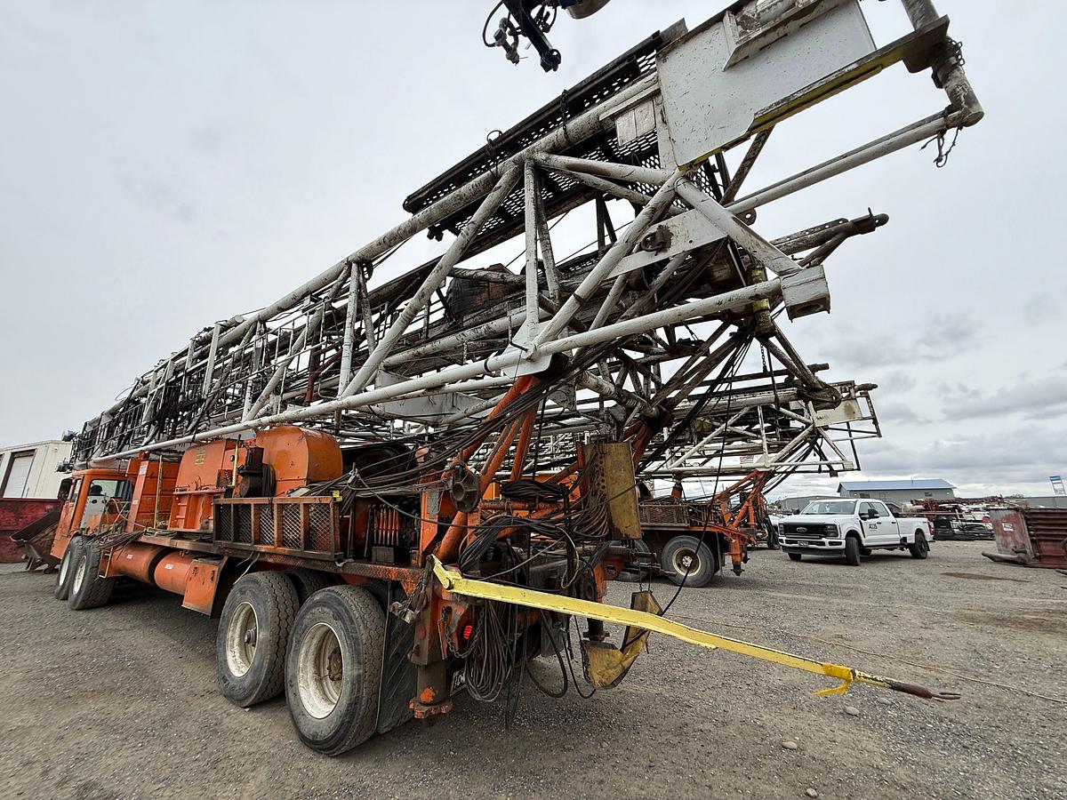 Used 1980 FRANKS MOBILRIG 300 1287/160 DTD-HT 96’-215K 4-AXLE WELL SERVICE WORKOVER RIG