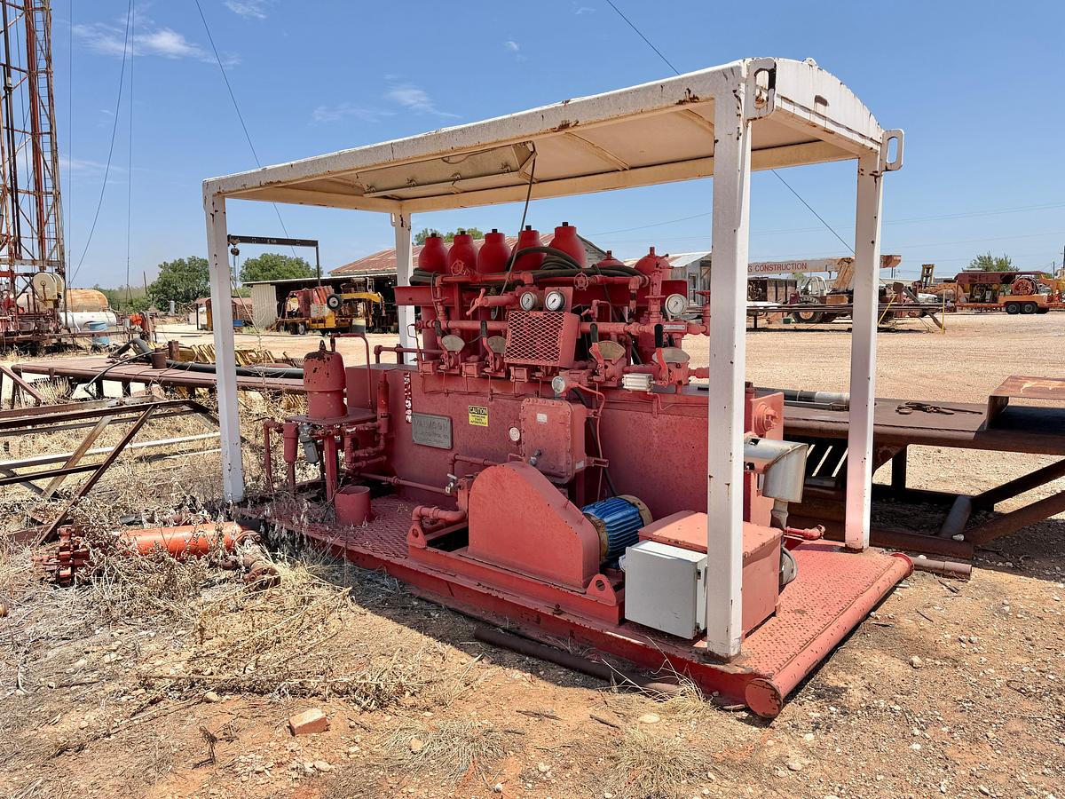 Used Valcon 5 Station Accumulator