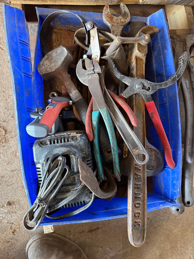 Used (2) PALLETS W/ (4 SETS)-OBANNON ROD ELEVATORS, ALLEN WRENCHES, 50’ TAPE MEAS., SOCKETS, HAND TOOLS, C-CLAMPS