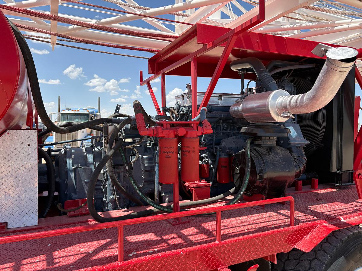 Used 1982 Skytop Brewster 5 axle DD Well Service Rig, 96-210k Mast