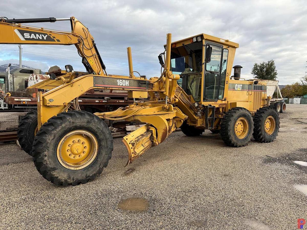 Used 1995 CATERPILLAR 160H MOTOR GRADER
