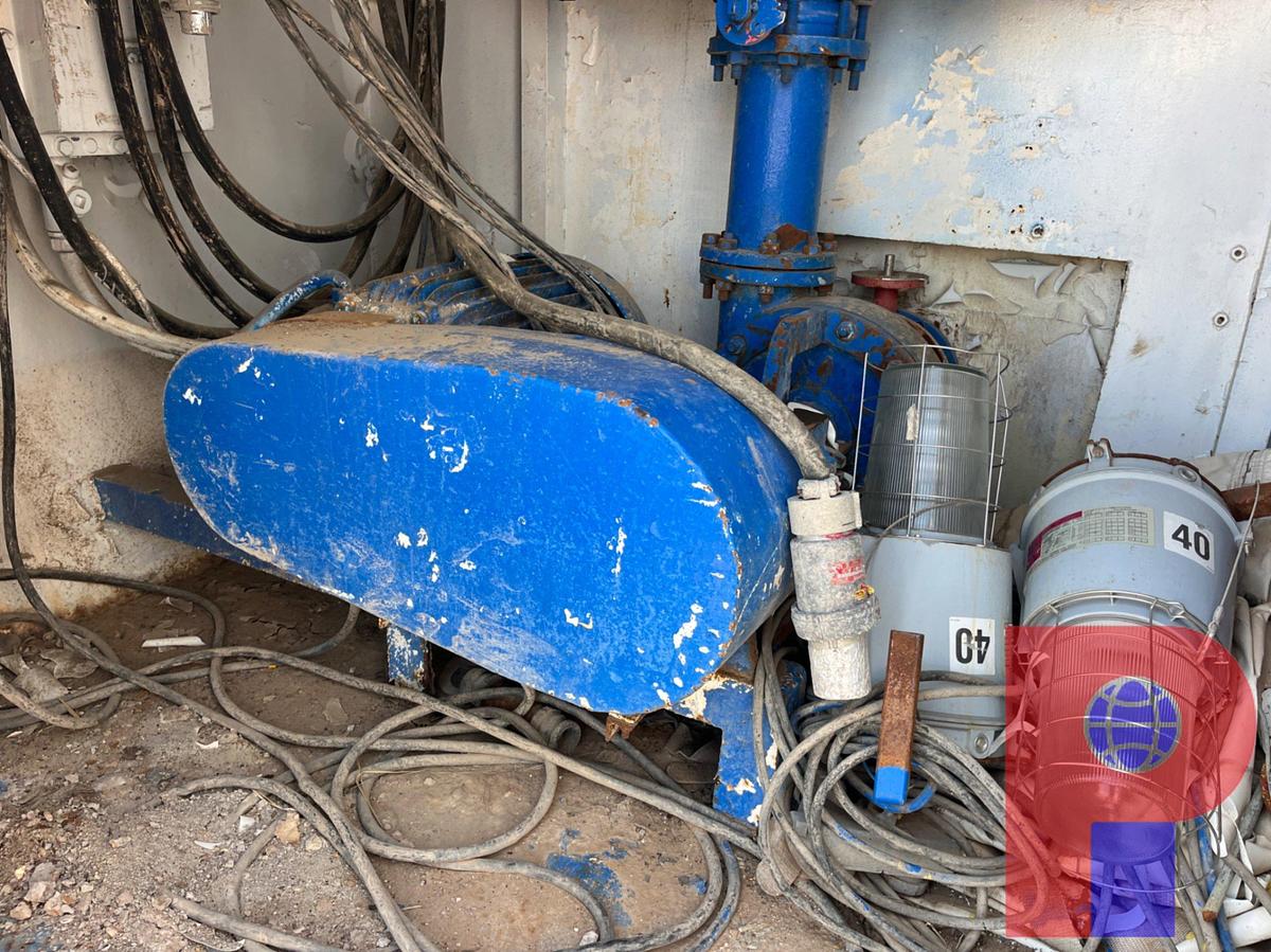 Used 42X10X10 3 COMP. MUD TANK