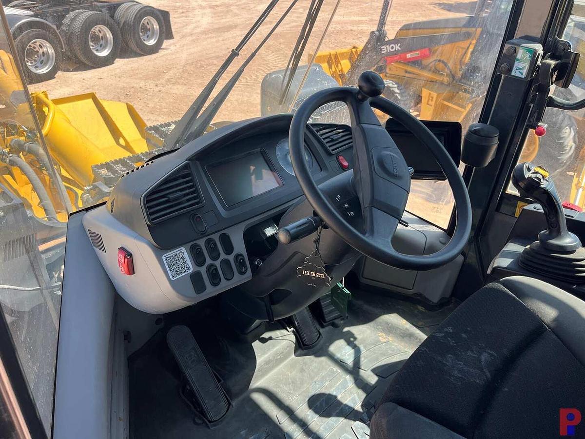 Used 2023 KOMATSU WA270-8 WHEEL LOADER