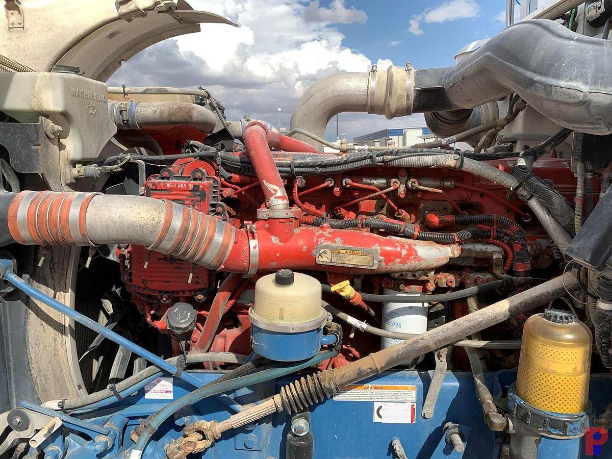 Used 2013 PETERBILT 367 T/A 36” SLEEPER TRUCK