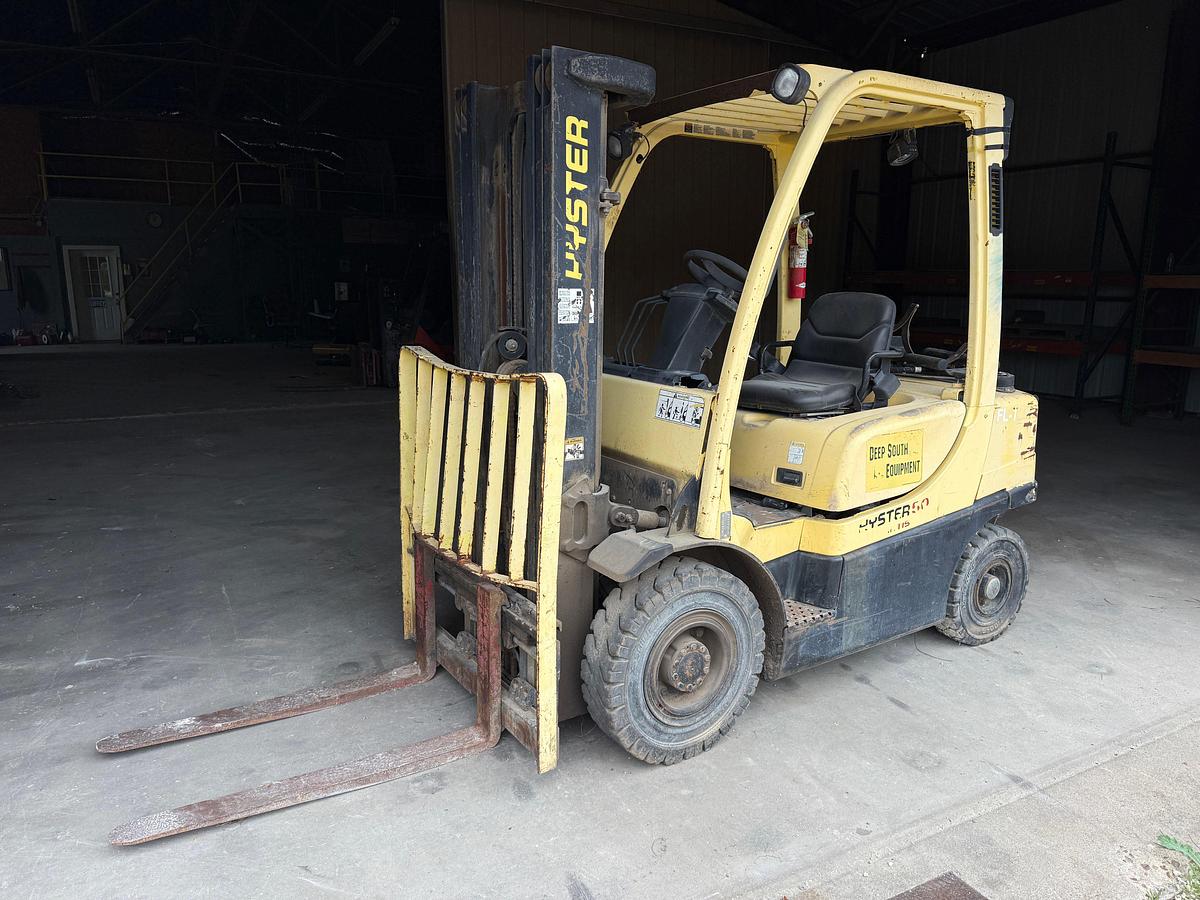 Used HYSTER H50FT 5K LBS FORKLIFT (INOPERABLE)