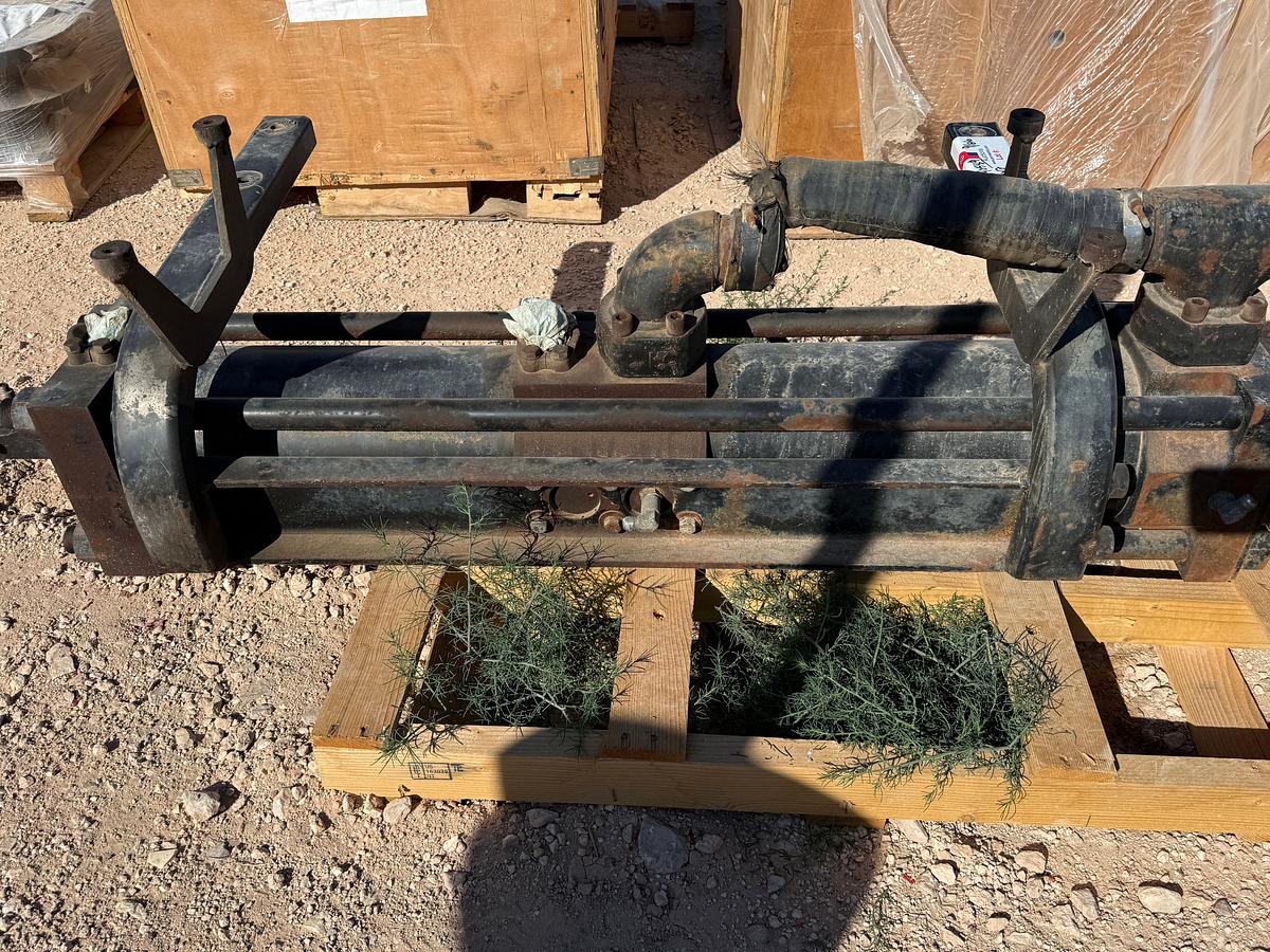 Used LOT W/ (2) VICKERS C25V-31 HYDRAULIC PUMPS, DRIVESHAFT, & 9”OD x 5’L HYDRAULIC CYLINDER