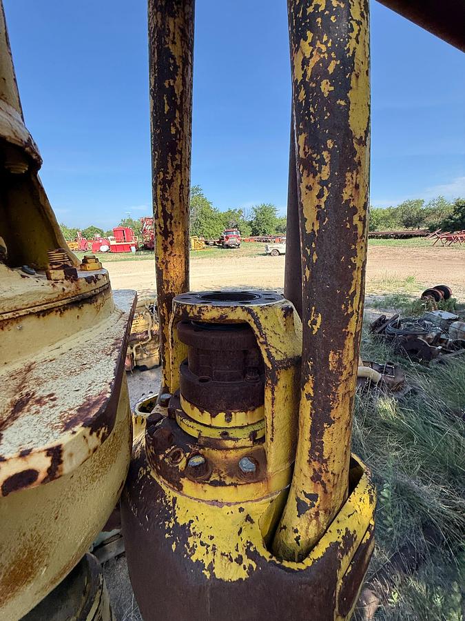 Used BREWSTER 4SX 120-TON ROTARY DRILLING SWIVEL