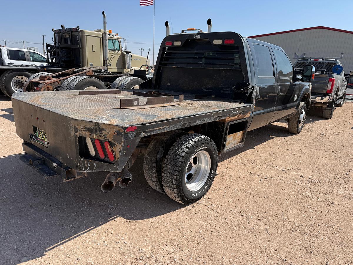Used 2016 FORD F-350 SUPER DUTY CREW CAB FLATBED TRUCK, 4X4