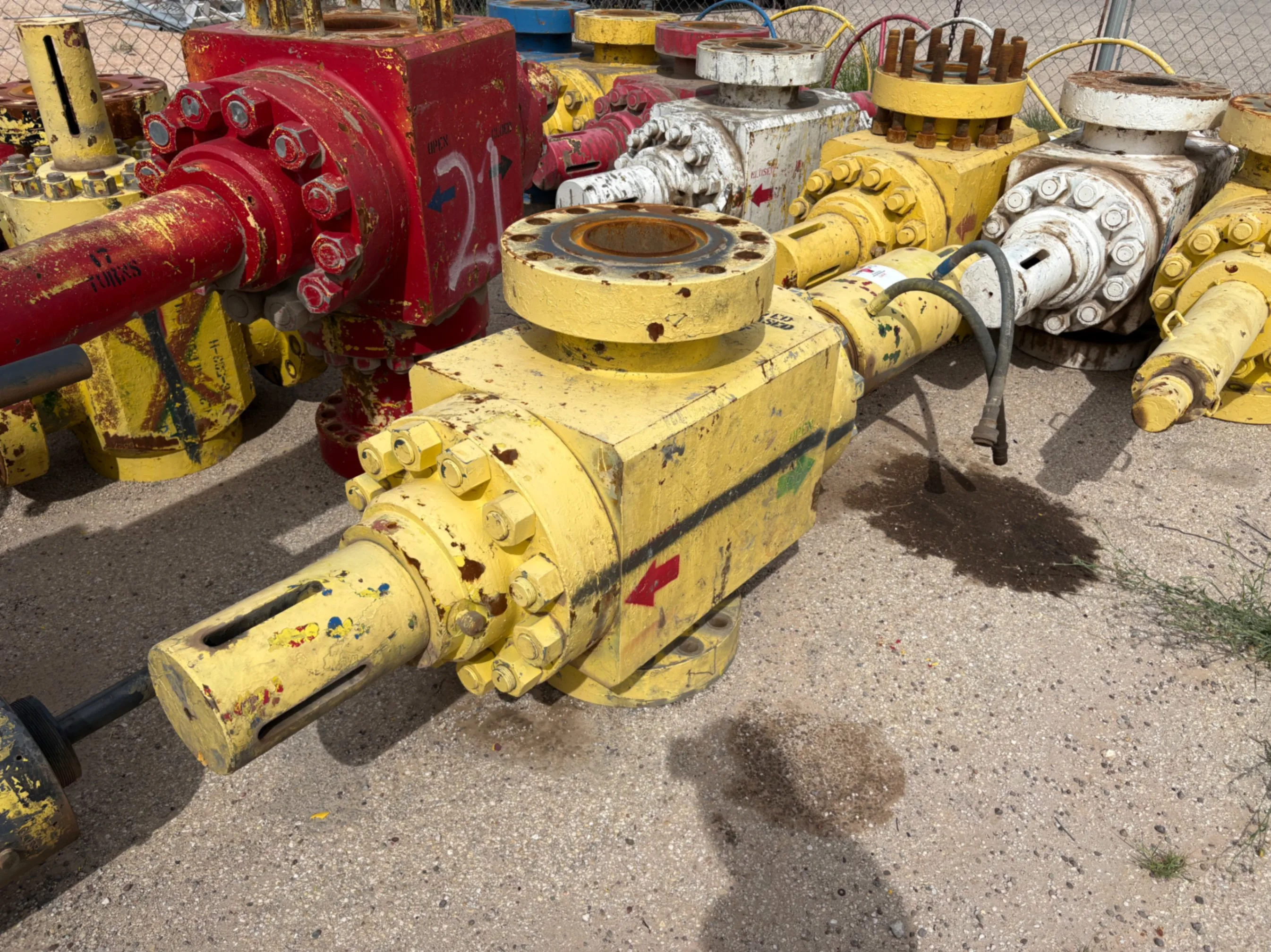 Used (3x$) (3) 7-1/16” 10k hydraulic frac valves