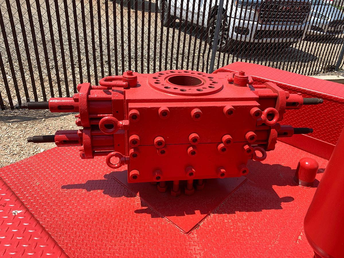 Used 3-station closing unit mtd on SHOPBUILT 14’ x 6’ t/a bumper pull trailer