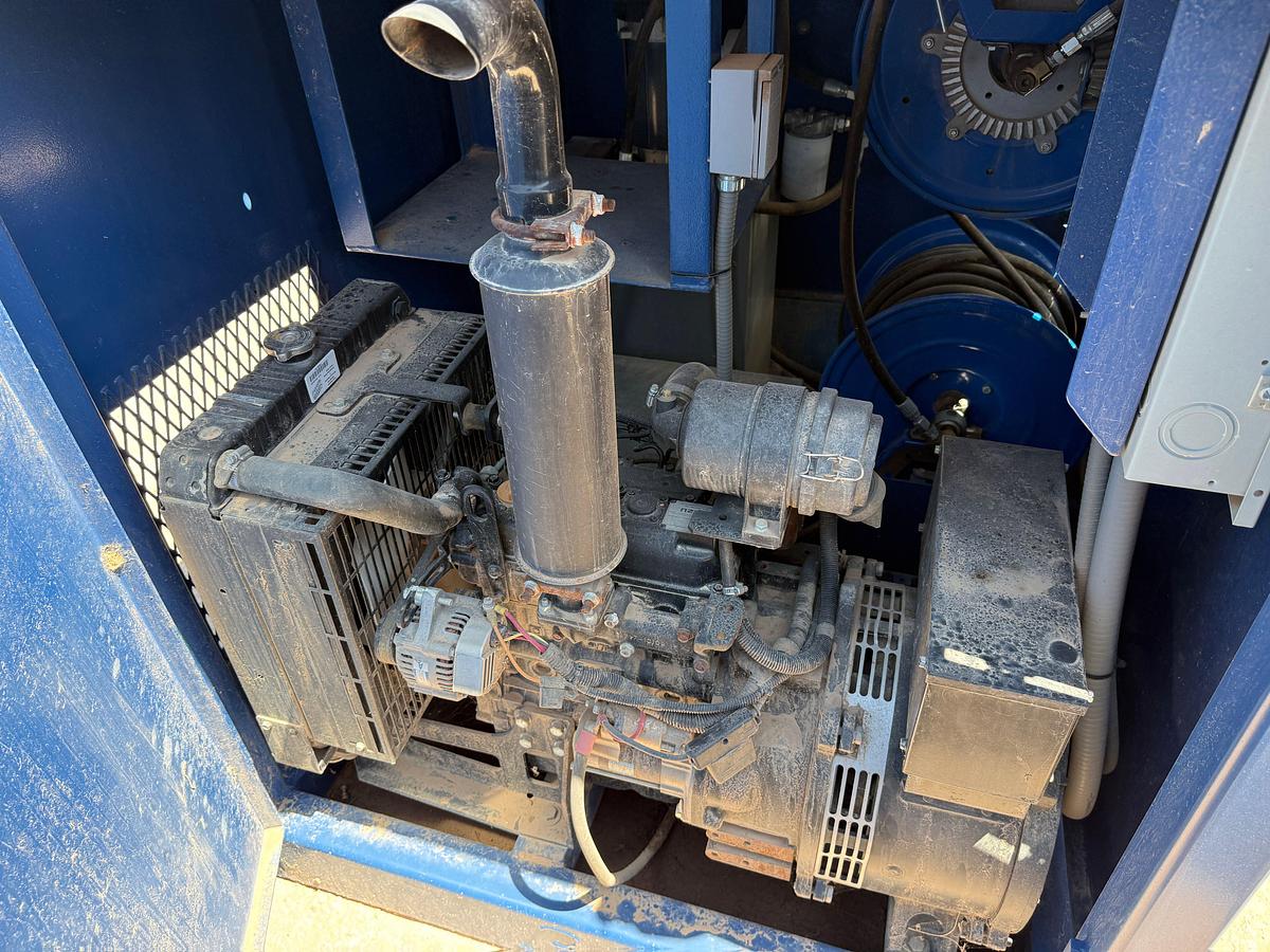 Used SELF CONTAINED 20K WP GREASE INJECTION UNIT COMBO P/B 8.4-KW ISUZU DIESEL GENERATOR
