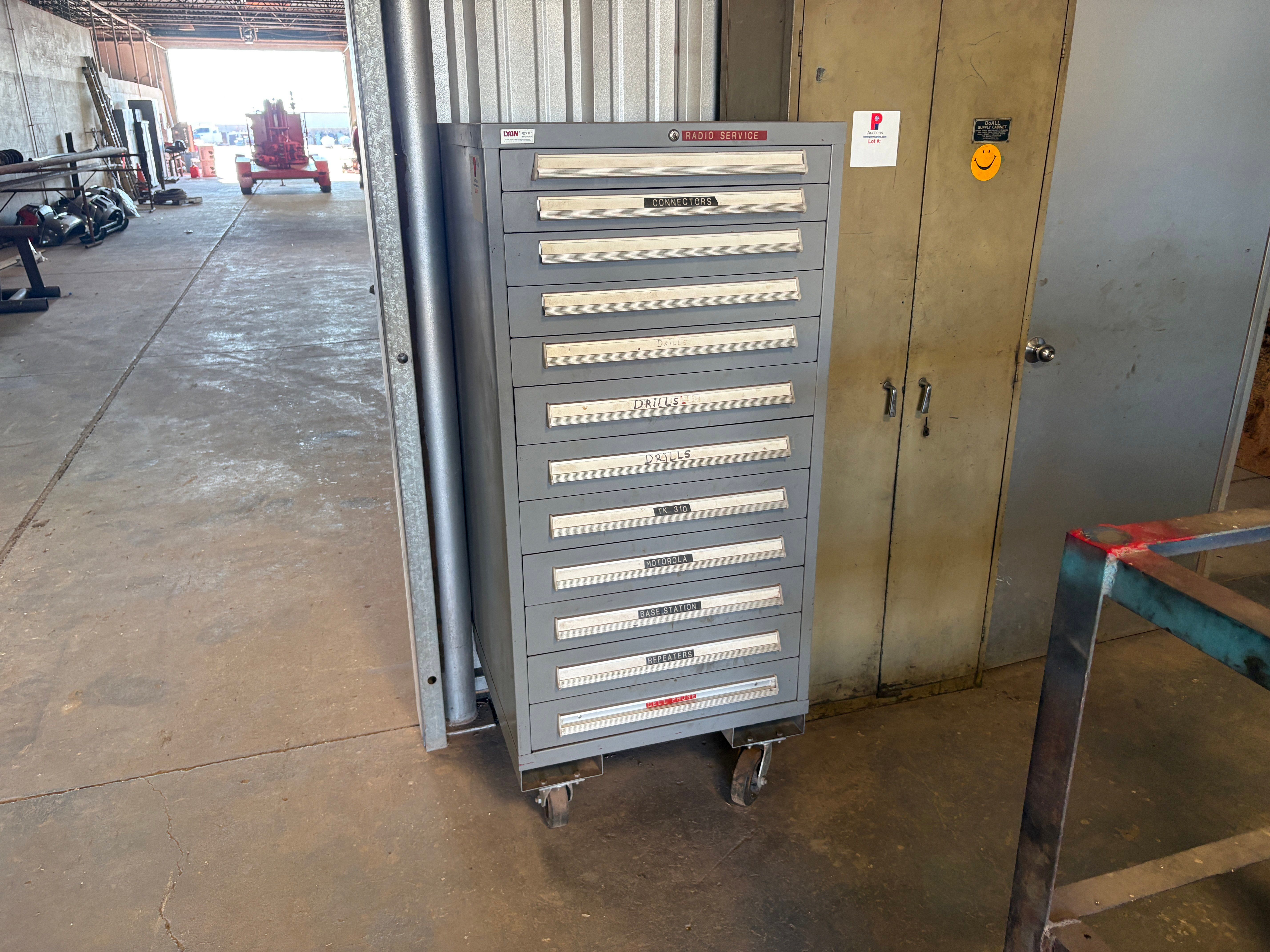Used Lyon MS-II safety link 12-drawer rolling toolbox w/ assorted machine shop tools