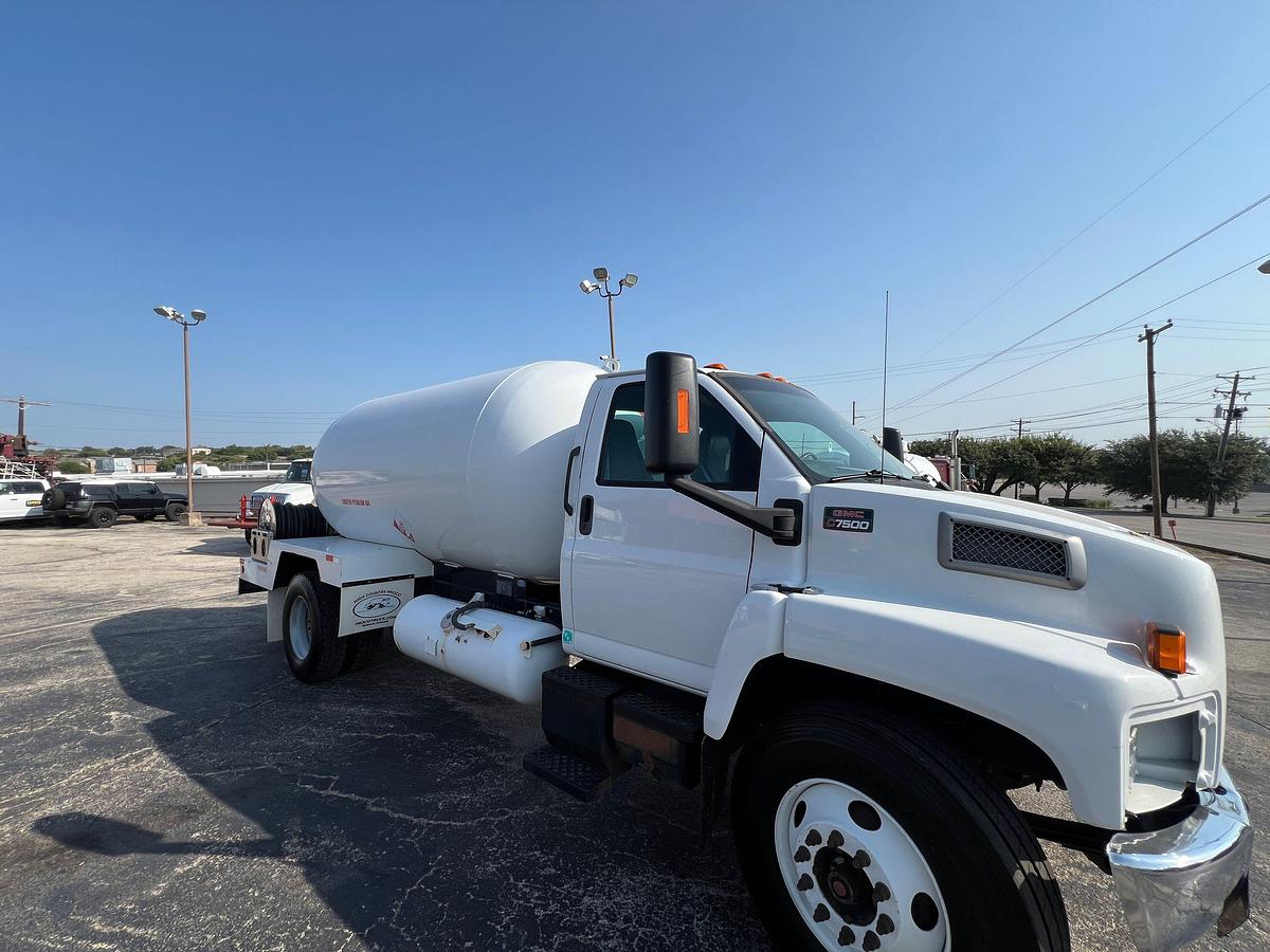 Used 2009 GMC C7500 2800 Gal. S/A Propane Truck