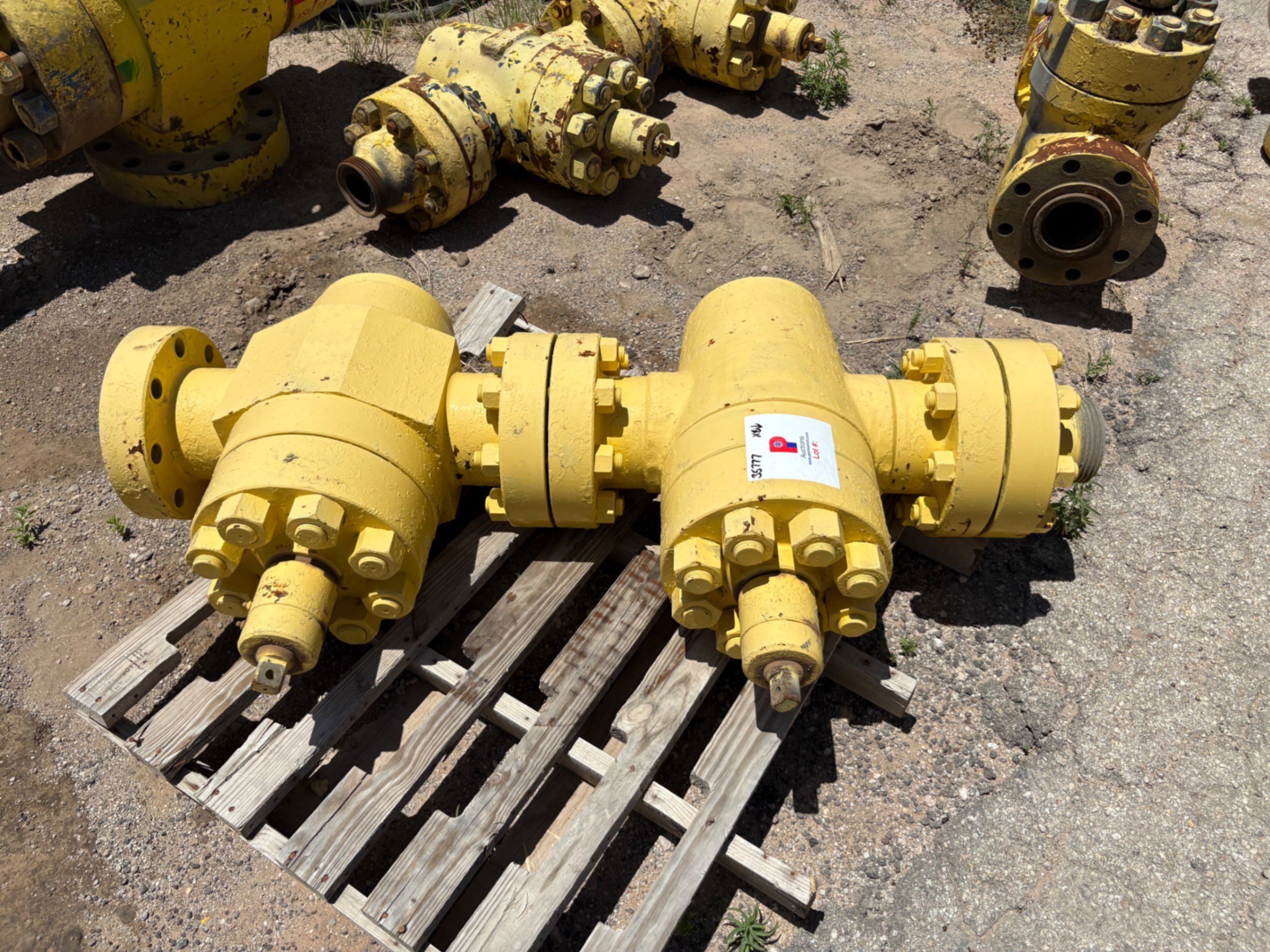 Used (8x$) (8) 4” 10k gate valves