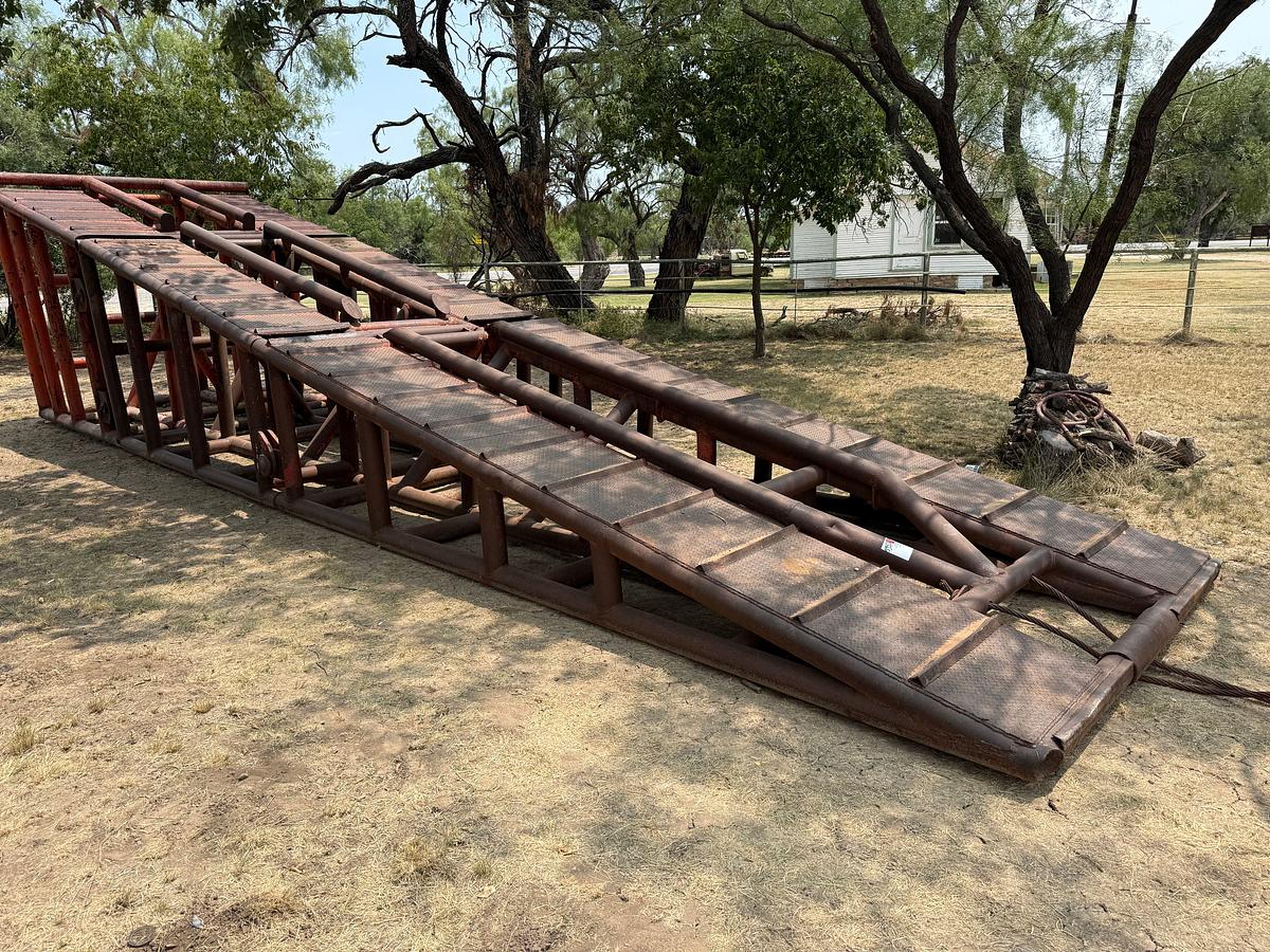 Used 35’L x 8.3”W. 8.5’H 3-PIECE HEAVY DUTY RIG RAMP
