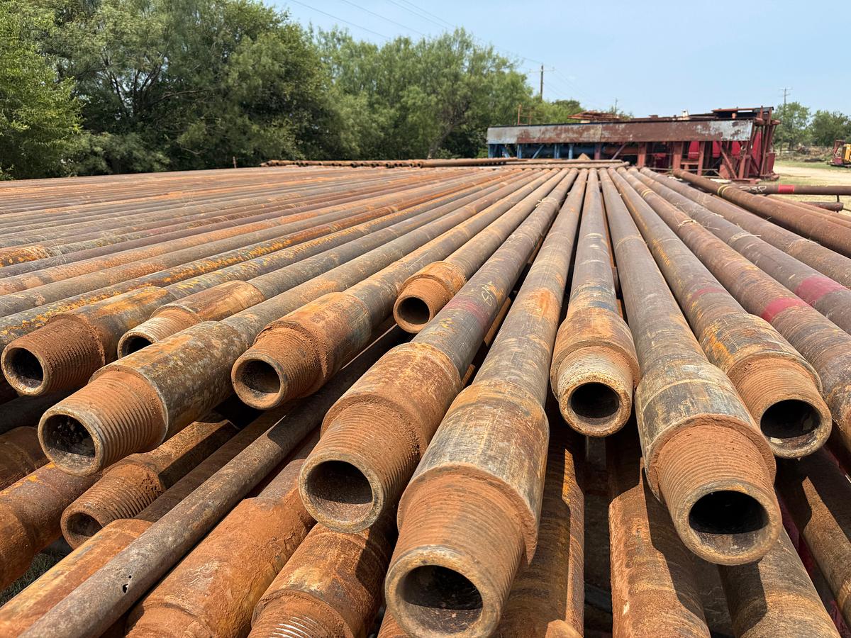 Used (1,364 FT X $) (44-JTS) 4-1/2” RANGE 2 W/ 4-1/2” XH DRILL PIPE