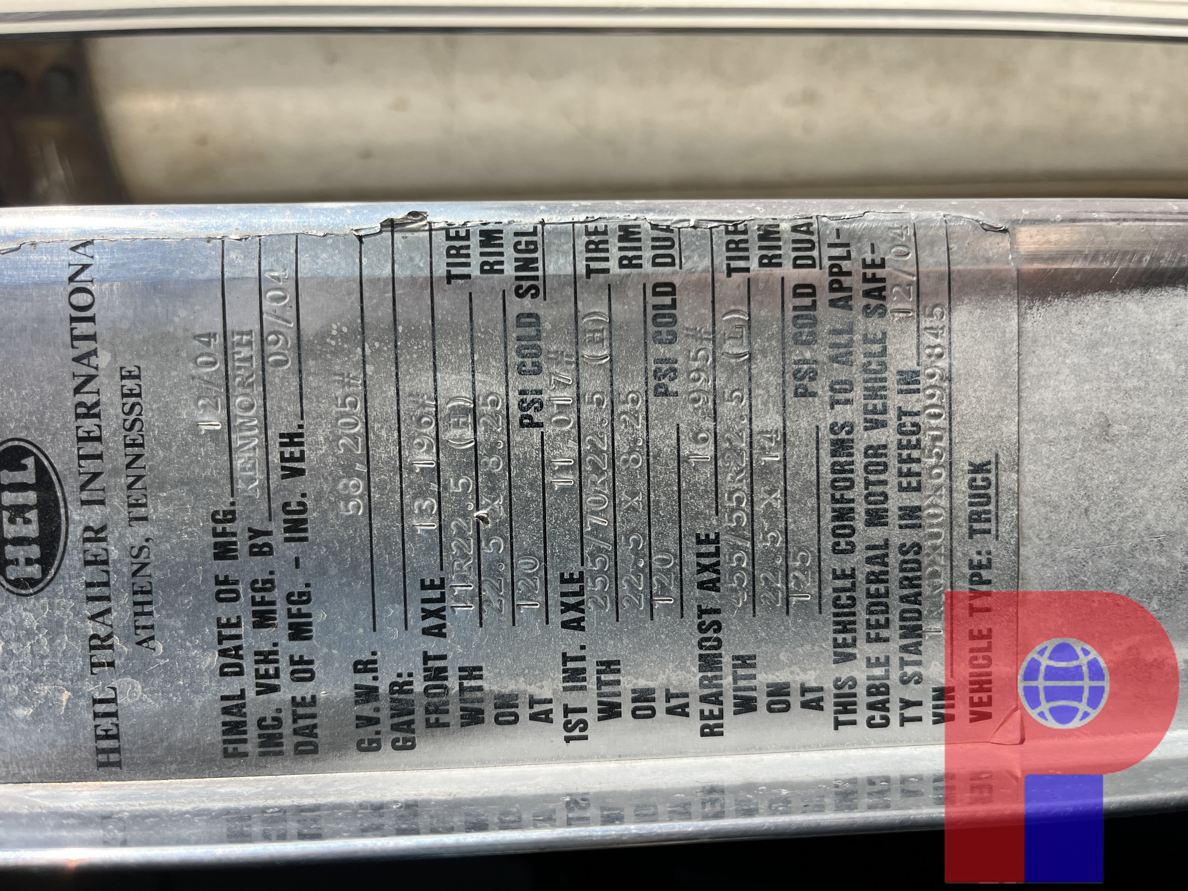 Used 2005 KENWORTH T800 T/A DAYCAB SLICKBACK WINCH TRUCK