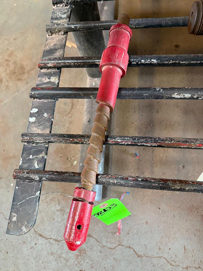 Used 2-1/2” OD X 1-1/2” PIPE GR 9917 SPEAR