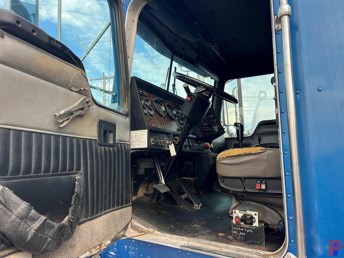 Used 1997 KENWORTH T800 T/A 80 BBL VACUUM TRUCK
