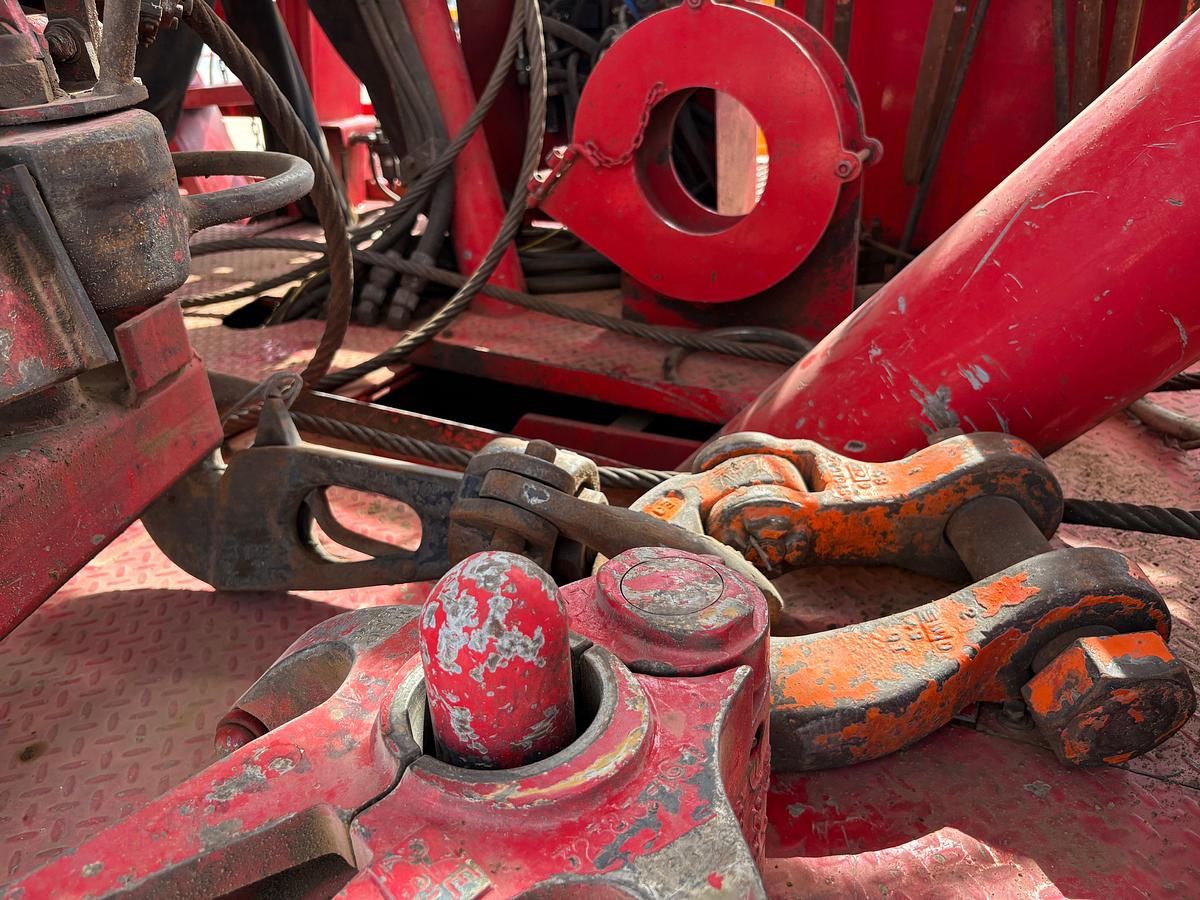 Used 2023 WATSON HOPPER GXHTA 550 SERIES 5-AXLE WELL SERVICE RIG (106'x300k MAST, FULLY TOOLED & CERTIFIED, FIELD READY)