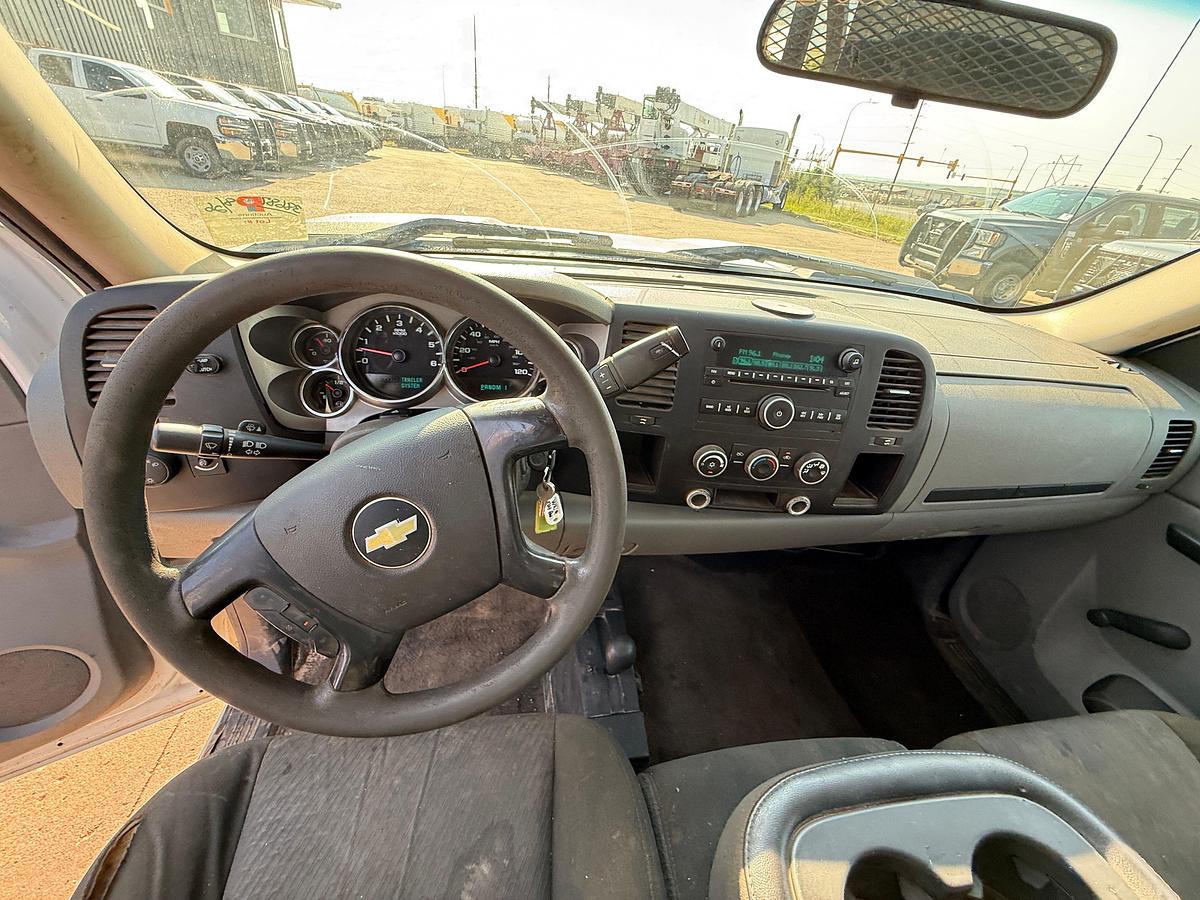 Used 2010 CHEVROLET  SILVERADO 3500 4X4 ROUSTABOUT WINCH TRUCK
