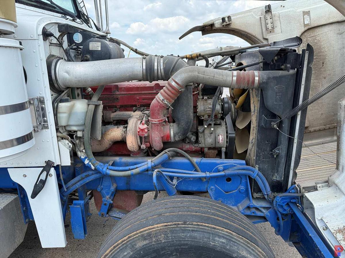 Used 2007 PETERBILT 378 T/A 36” SLEEPER TRUCK