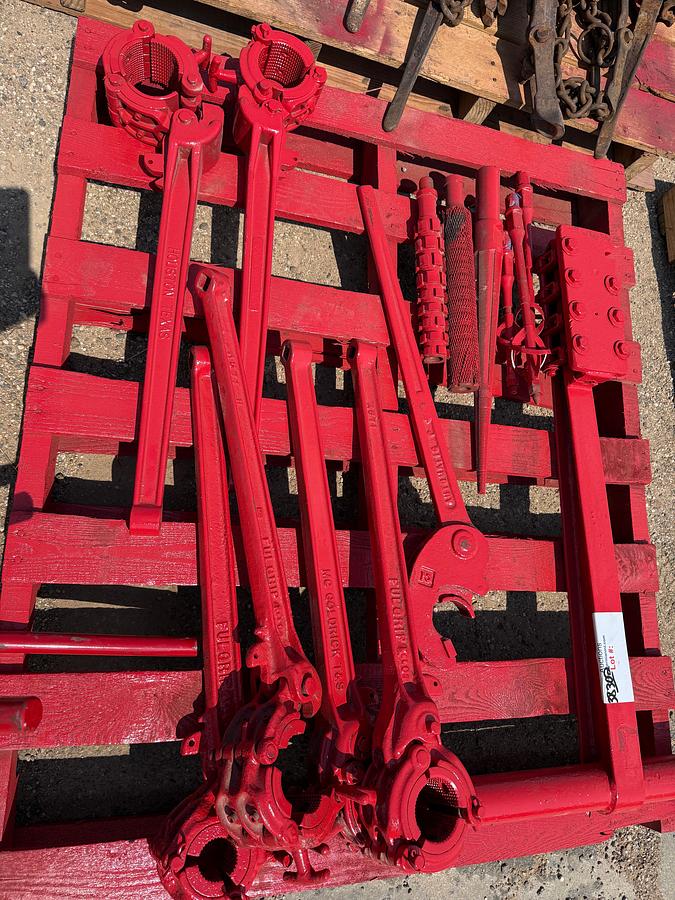Used PALLET W/ (6) MANUAL TUBING TONGS, ROPE SOCKETS, TAPER TAP, WIRE ROPE T-CLAMP