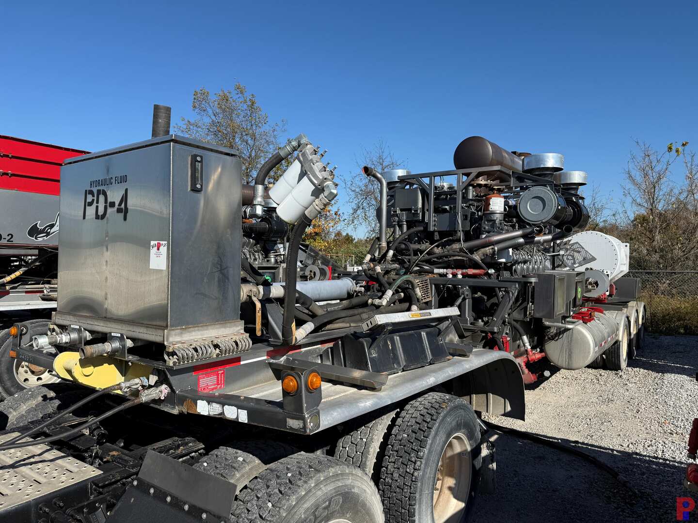 Used 2012 UE MANUFACTURING 2250 HP QUINTUPLEX 3-AXLE FRAC PUMP TRAILER