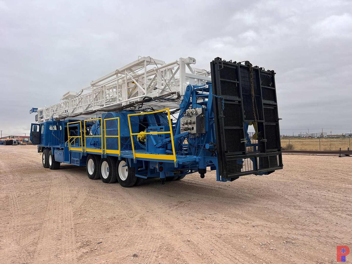 Used SJ PETROLEUM DD 104’-225K 5-AXLE WELL SERVICE WORKOVER RIG