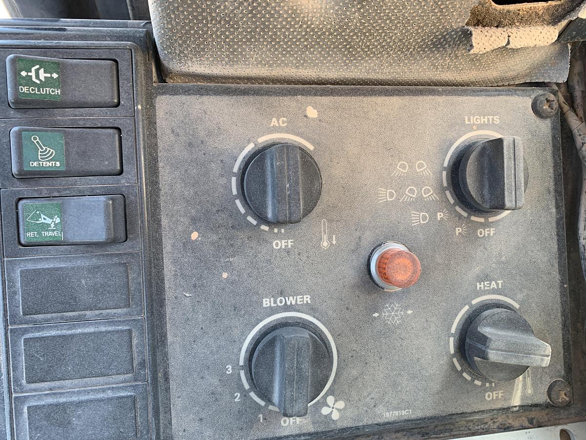 Used CASE 821B WHEEL LOADER