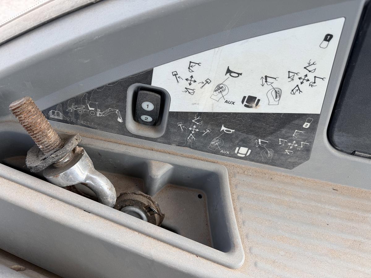 Used 2007 CATERPILLAR 420E BACKHOE LOADER