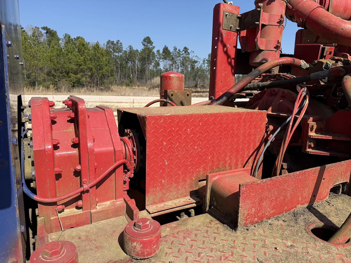 Used 2012 CAMERON C-500 SD 112'-300K LBS 5-AXLE WELL SERVICE RIG