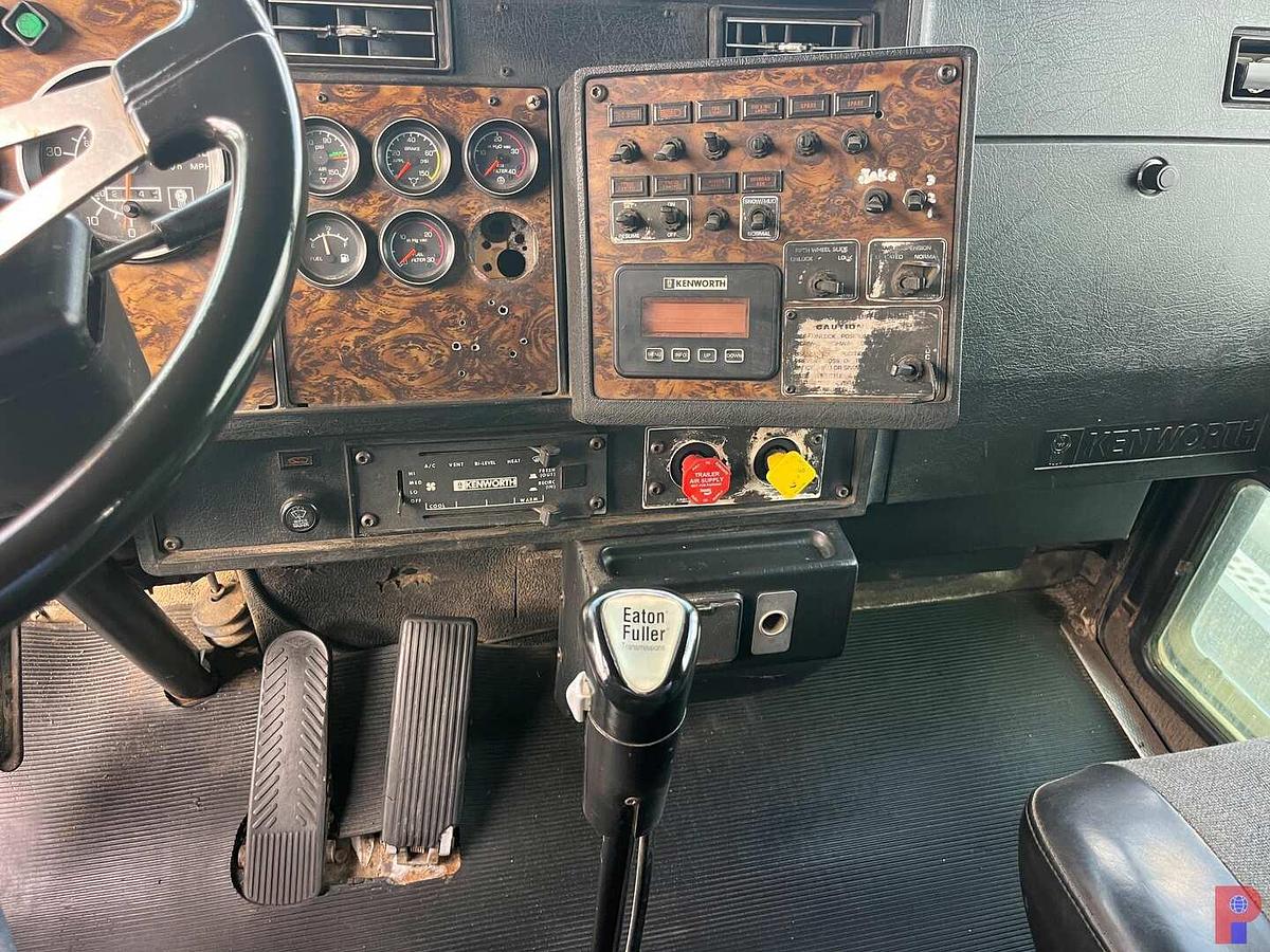 Used 1997 KENWORTH T800 T/A 80 BBL VACUUM TRUCK