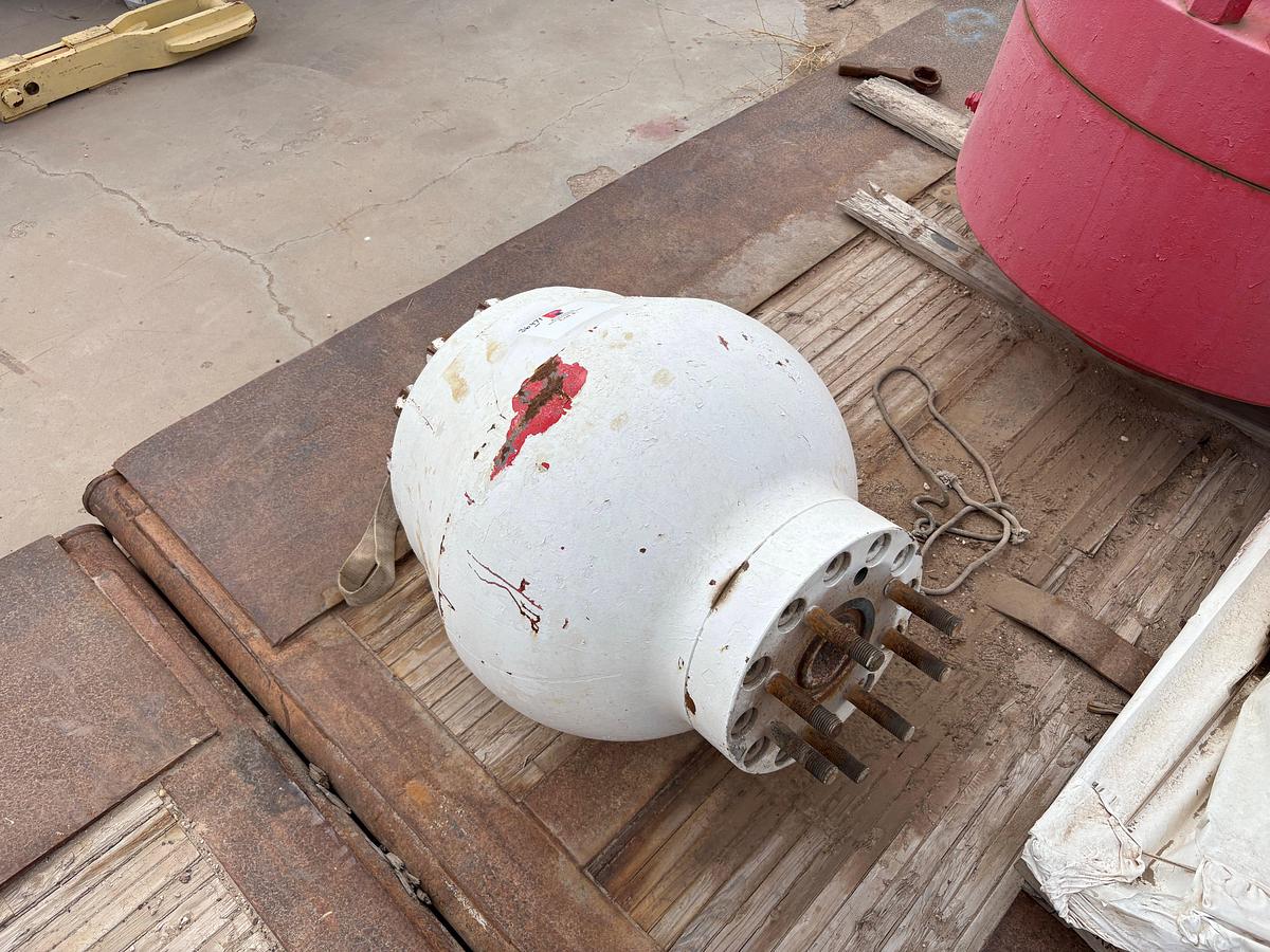 Used Pulsation dampener for mud pump