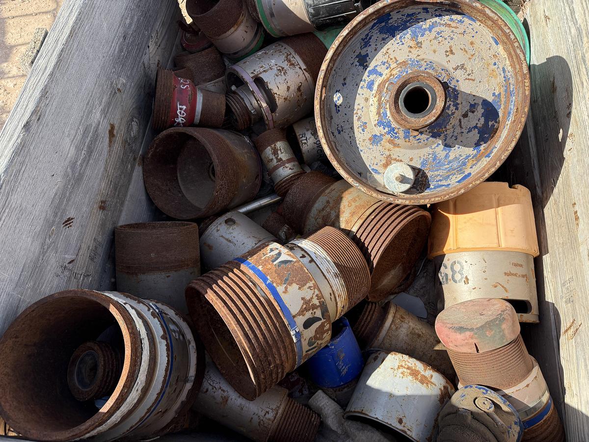 Used CRATE W/ CEMENT HEAD CONNS., CROSS OVERS, SUBS, & RELATED