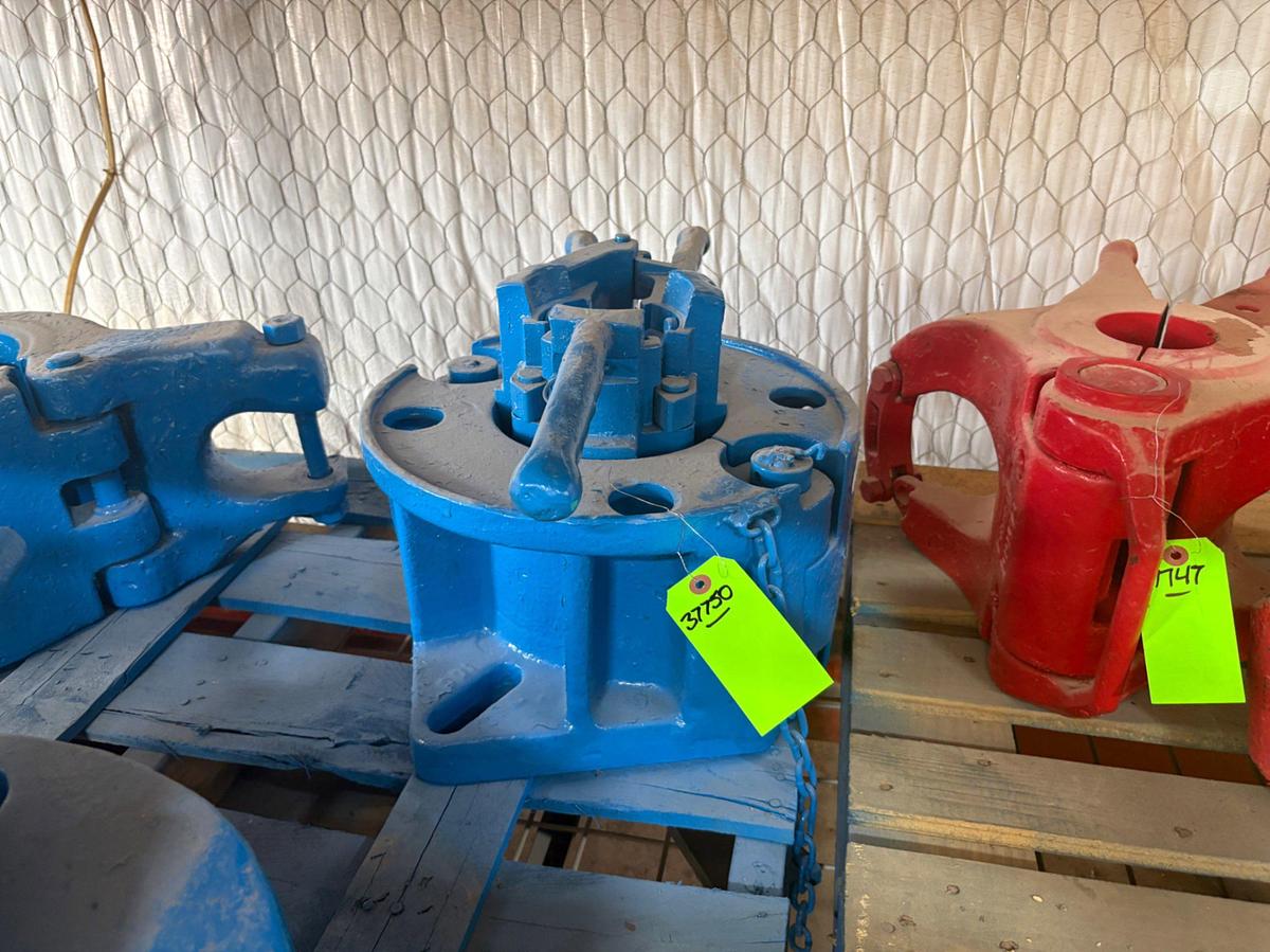 Used TS-100 100 ton slip bowl W/ slips