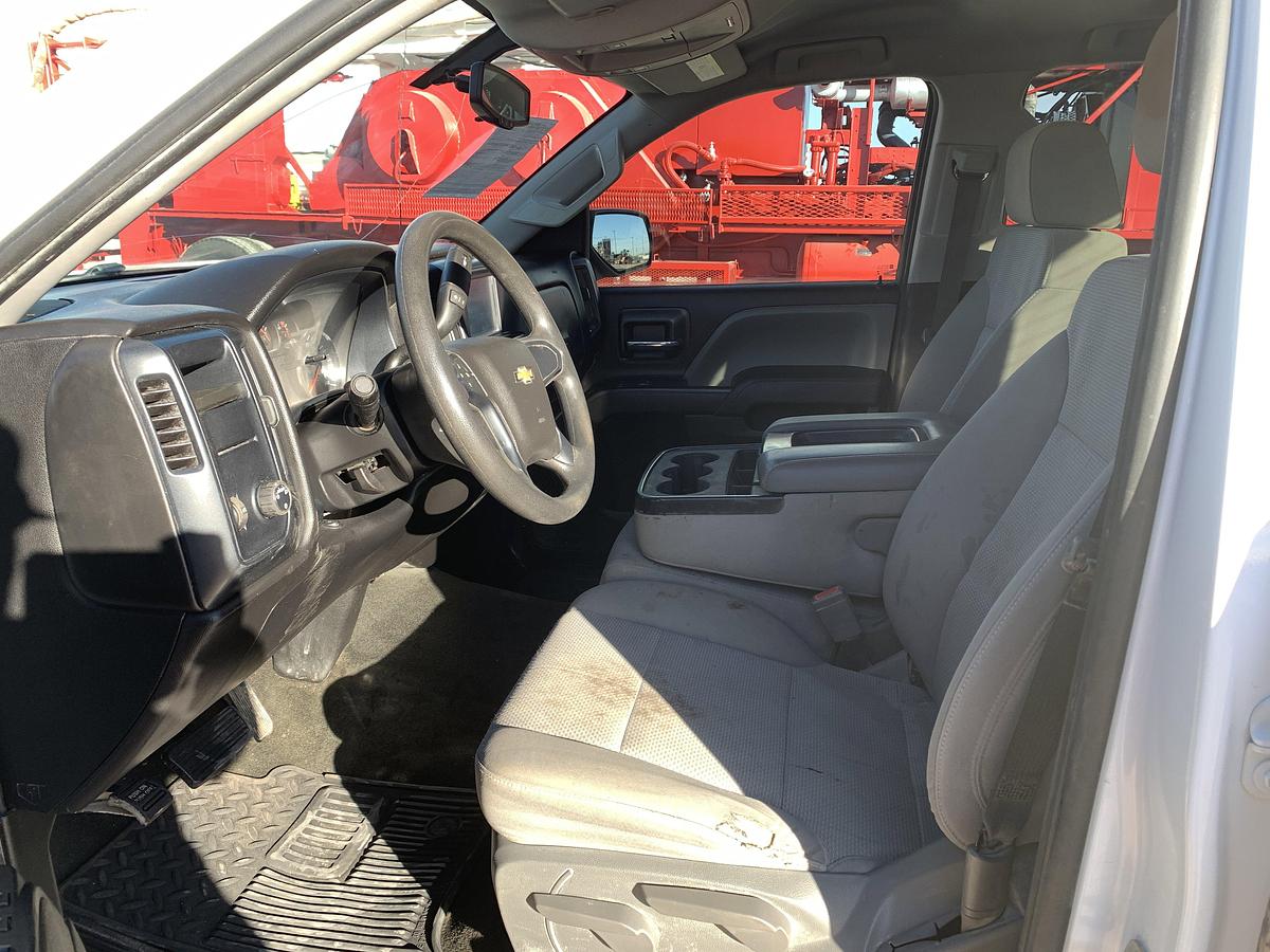 Used 2018 CHEVROLET SILVERADO 1500 CREW CAB PICKUP TRUCK