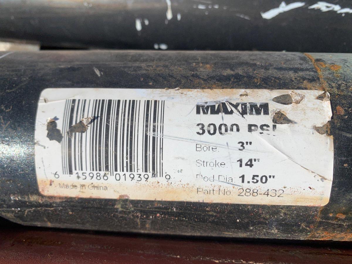 Used Pallet of 28 3000 PSI HYDRAULIC CYLINDERS