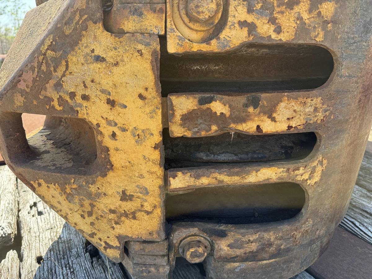 Used MCKISSICK 100-TON 24” 3-SHEAVE WELL SERVICE TRAVELING BLOCK