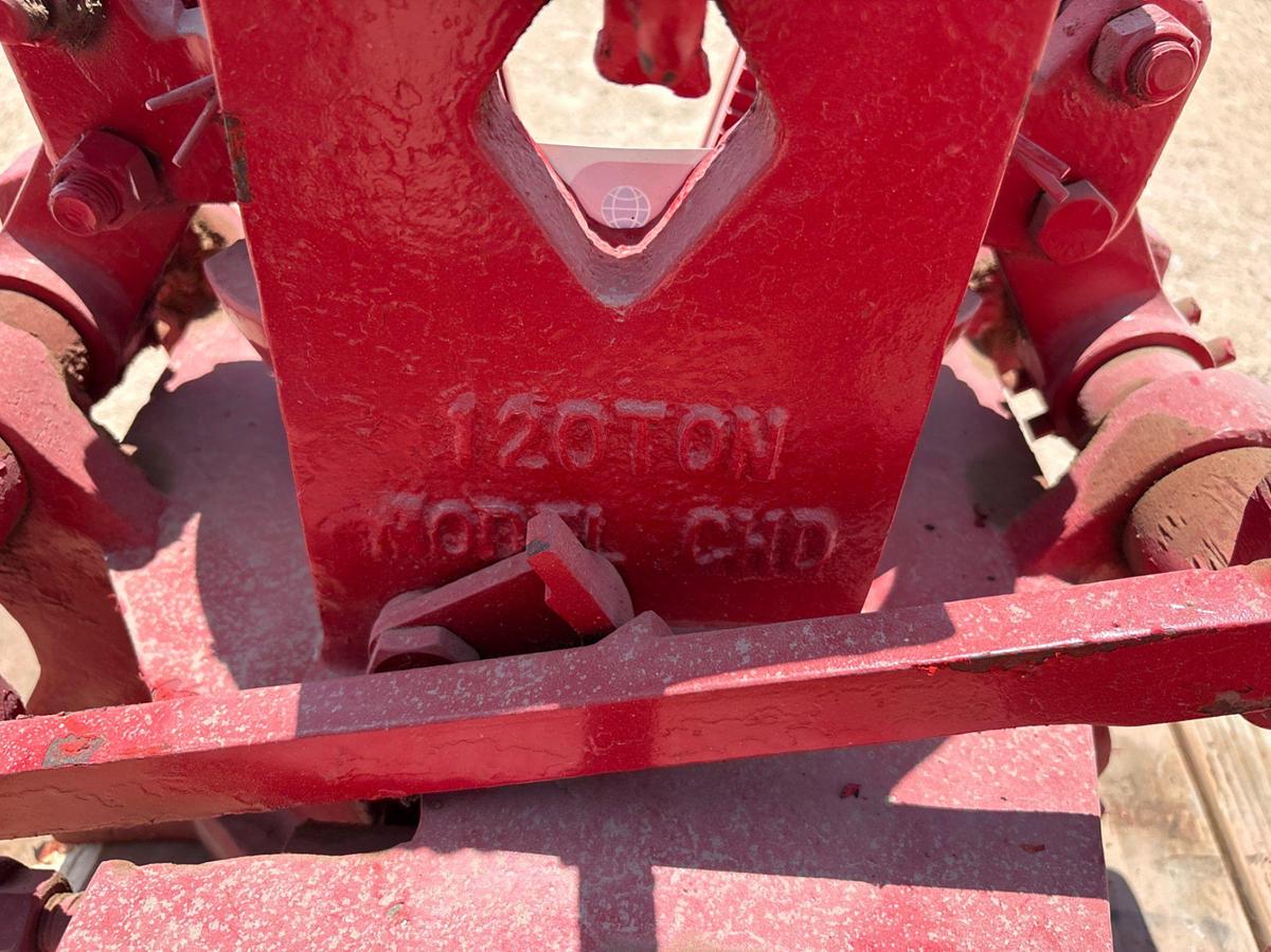 Used Cavins CHD 120 Ton pneumatic tubing spider