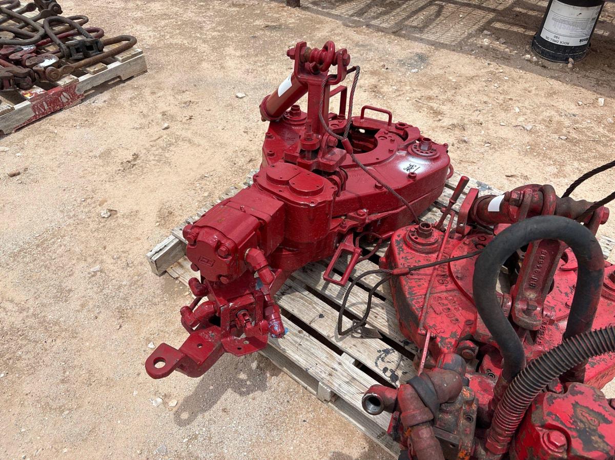 Used Crown model 4500 hydraulic tubing tong