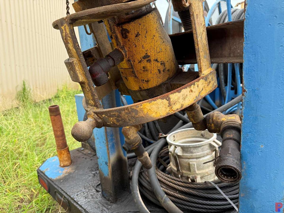 Used EVCO 85 TON POWER SWIVEL MTD. ON 19’ T/A GOOSENECK TRAILER